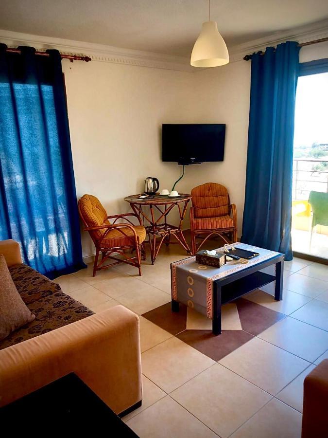Dead Sea Lafamilia Albadwan Aparthotel Sweimeh ภายนอก รูปภาพ