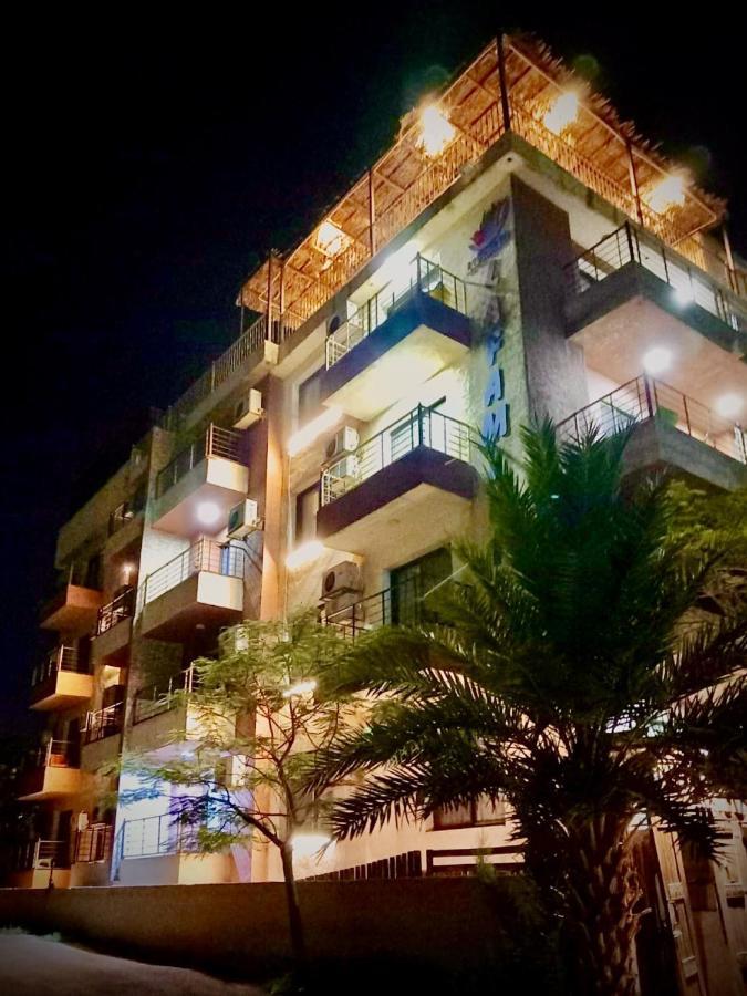 Dead Sea Lafamilia Albadwan Aparthotel Sweimeh ภายนอก รูปภาพ